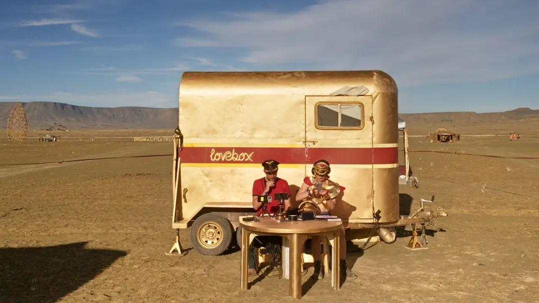 LOVEBOX – Kinotour & Gespräch mit Eric van Lente und Nick Day